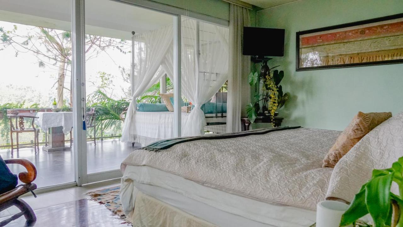Ruth'S Bed & Breakfast Lembang Dış mekan fotoğraf
