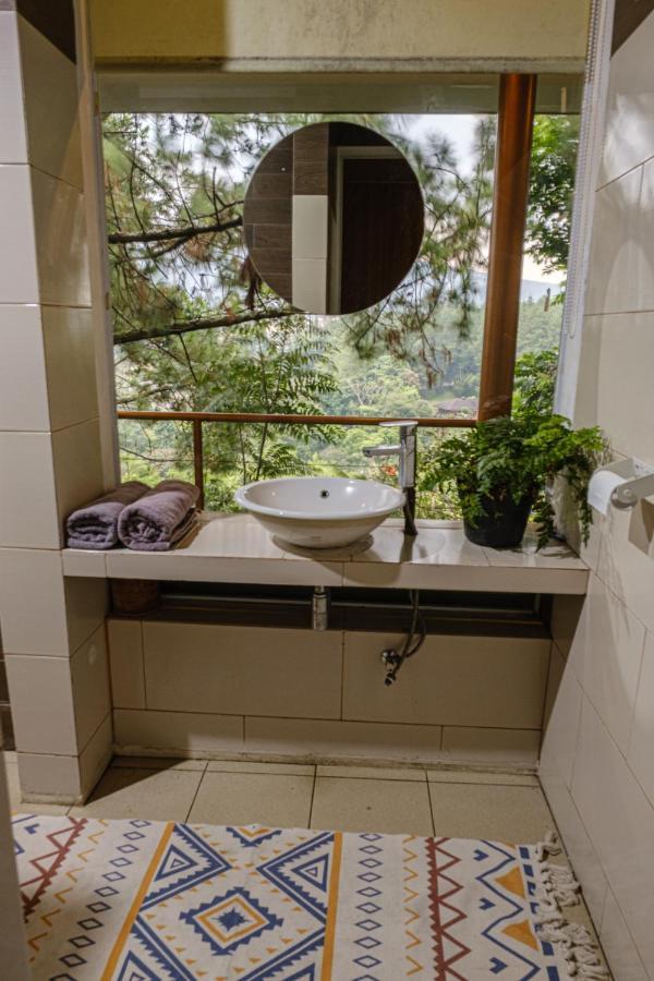 Ruth'S Bed & Breakfast Lembang Dış mekan fotoğraf