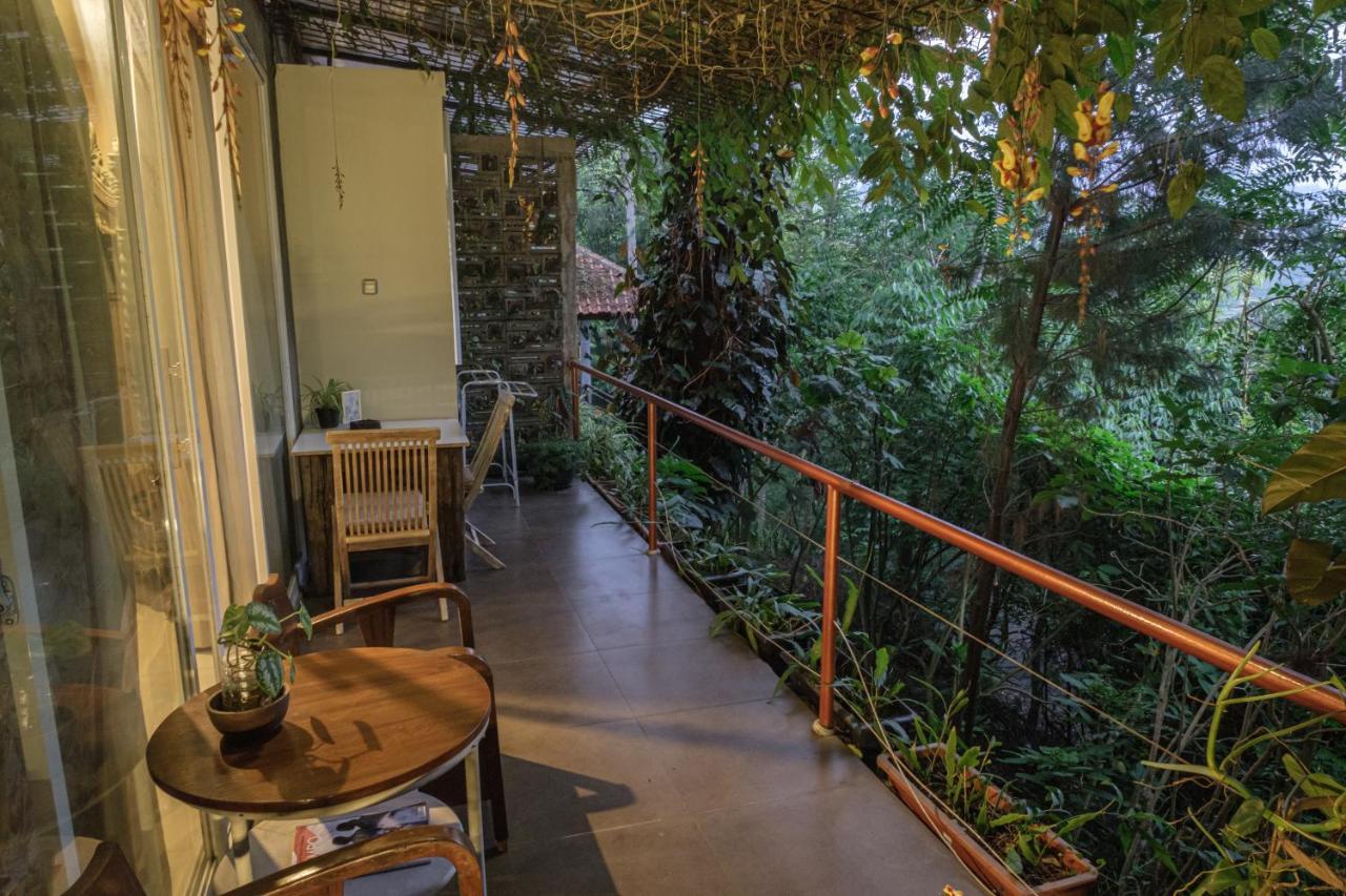 Ruth'S Bed & Breakfast Lembang Dış mekan fotoğraf